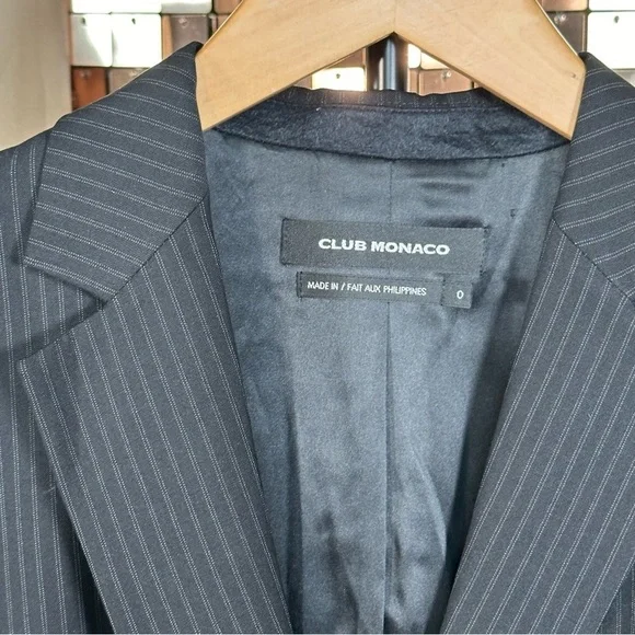 Club Monaco Micro Double Pinstripe Black Blazer in Size 0 PTP 17.5 inches - Picture 7 of 8